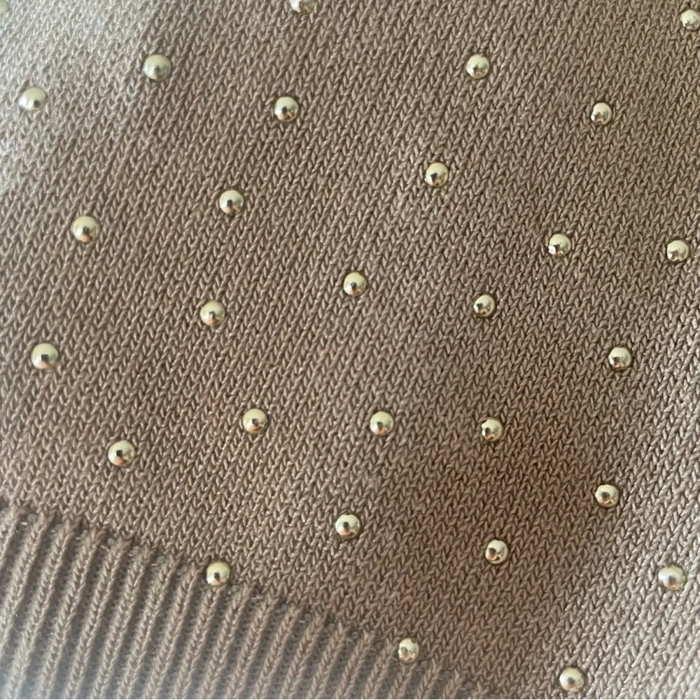 Cocobleu woman's brown rhinestone sweater top size XL brown pullover lightweight - Picture 9 of 11
